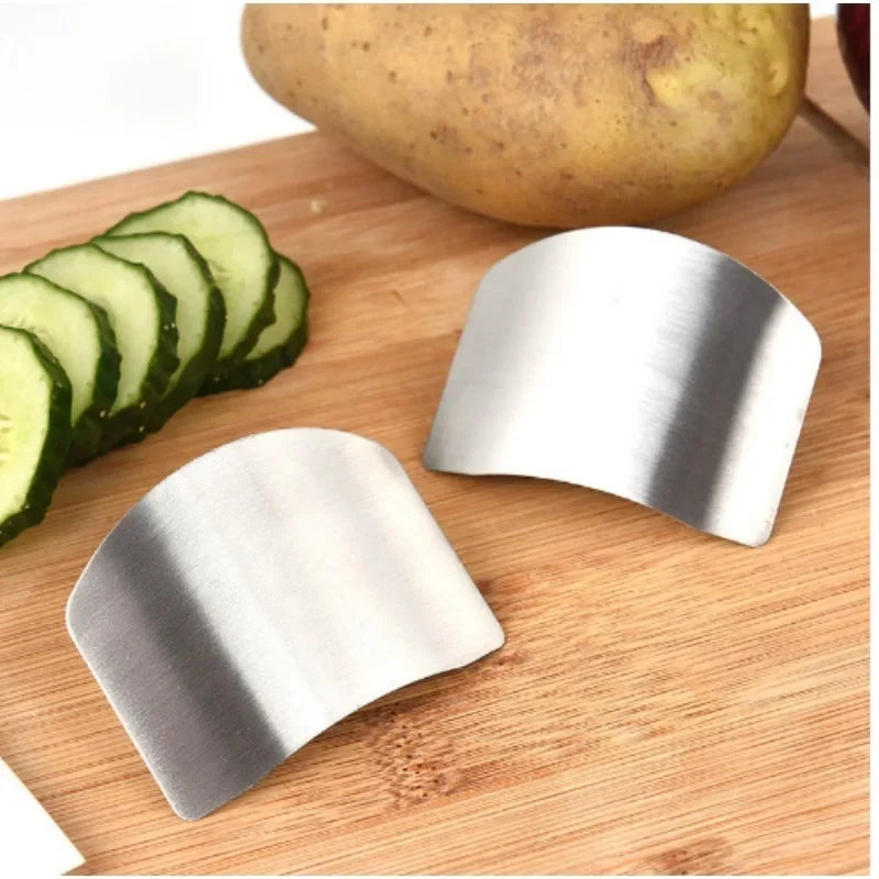 Kitchen Accessories Stainless Steel Finger Cover Finger Protection Safe Cutting Kitchen Must Have Cutting Guard Thumb Protector