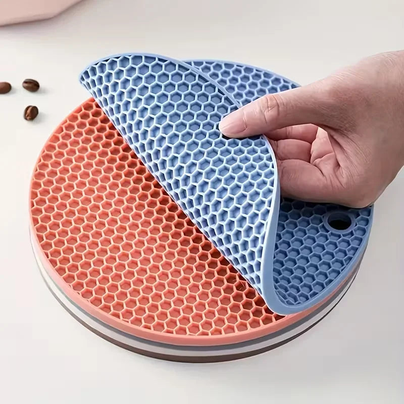 4 Round Kitchen Trivets, Reusable Heatproof Mat for Table Protection Under Hot Cookware & Dishes