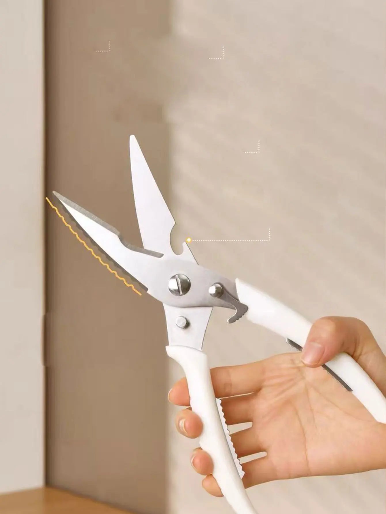 Kitchen Chicken Bone Scissors, Strong Stainless Steel, Multi-Functional, for Barbecue, Fish Cutting, Bone Cutting, Vegetable Cutting, Food-Specific Scissors, 1 Piece